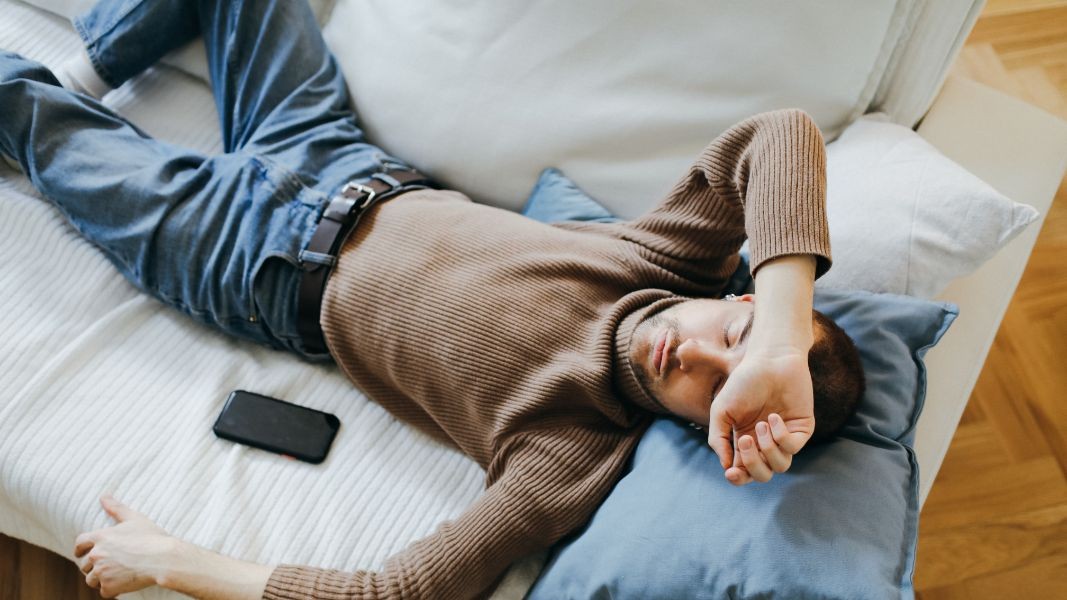 NEET в България – защо все повече младежи избират да не работят и да не учат