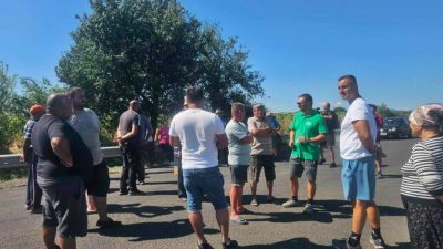 Земеделски производители от Хасковско блокираха за кратко пътя Русе – Маказа