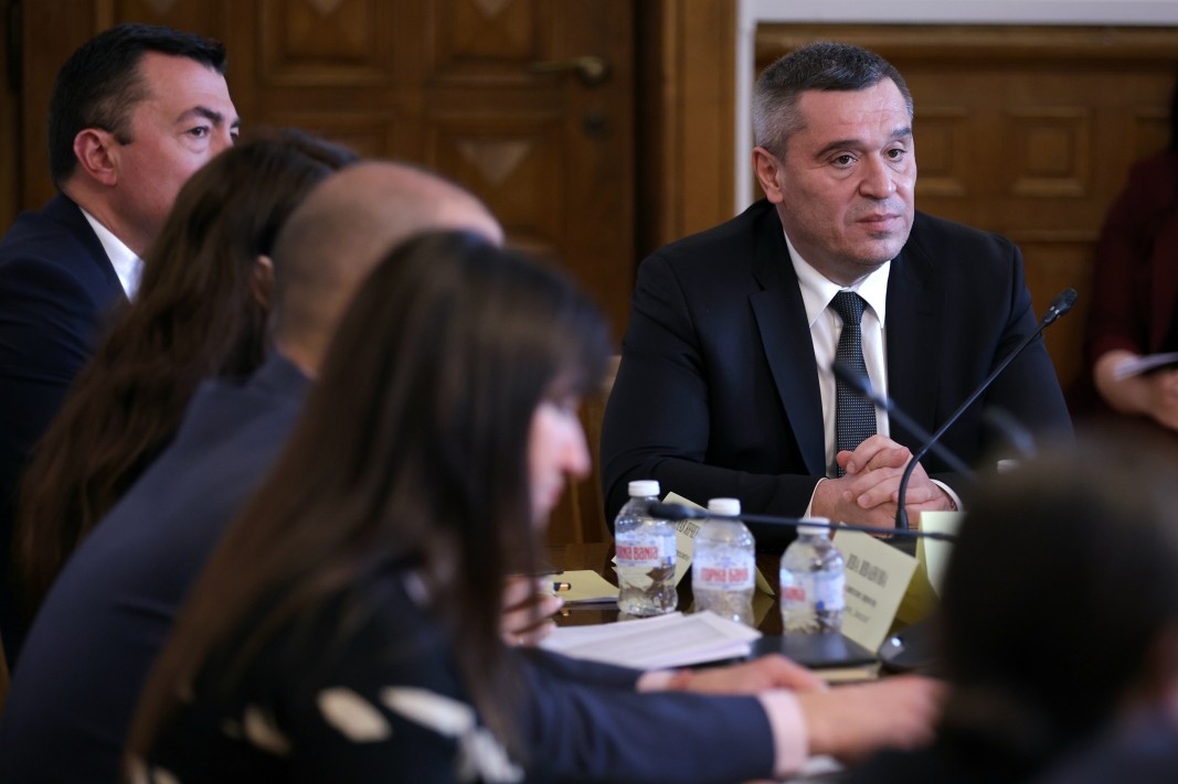 Министерството на земеделието подготвя една цената на водата за поливане в цялата страна