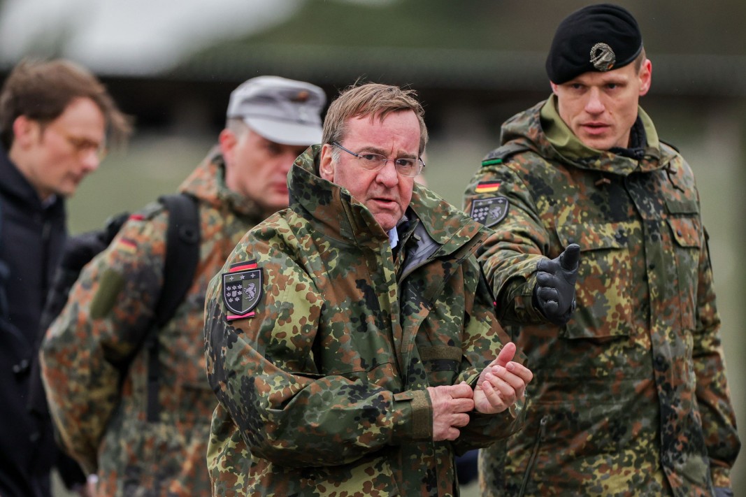 Германия планира допълнителна военна помощ за Украйна