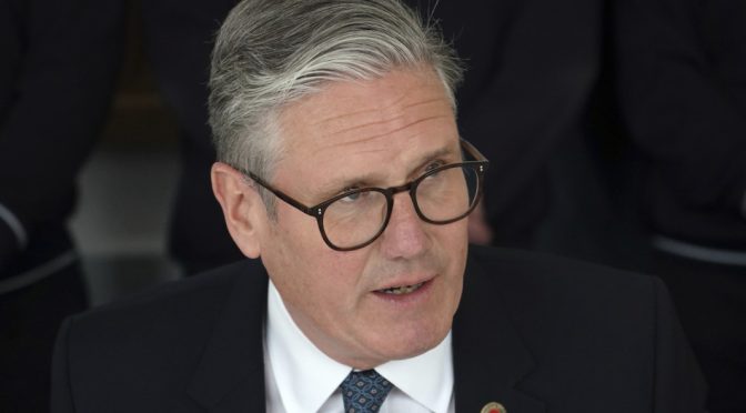 Стармър подчерта, че суверенитетът на Украйна "трябва да бъде запазен"