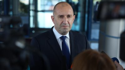 Румен Радев ще участва в откриването на нови производствени мощности в Шумен