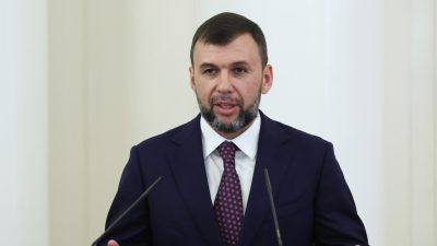 Трима души са убити при атака с дрон в Донецка област