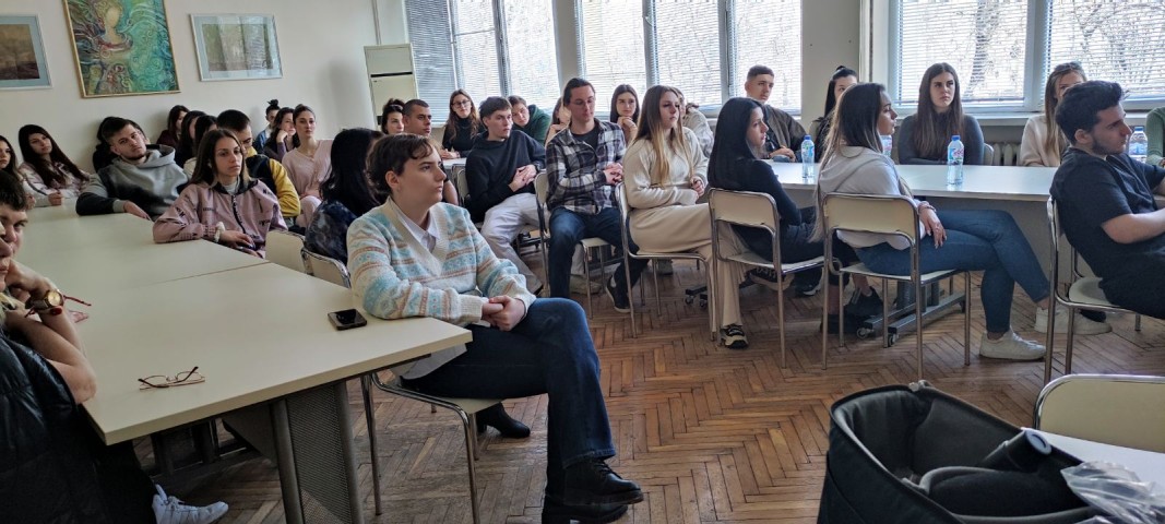 Няма безопасна дрога, няма безопасна доза – кампания в училищата в Добрич