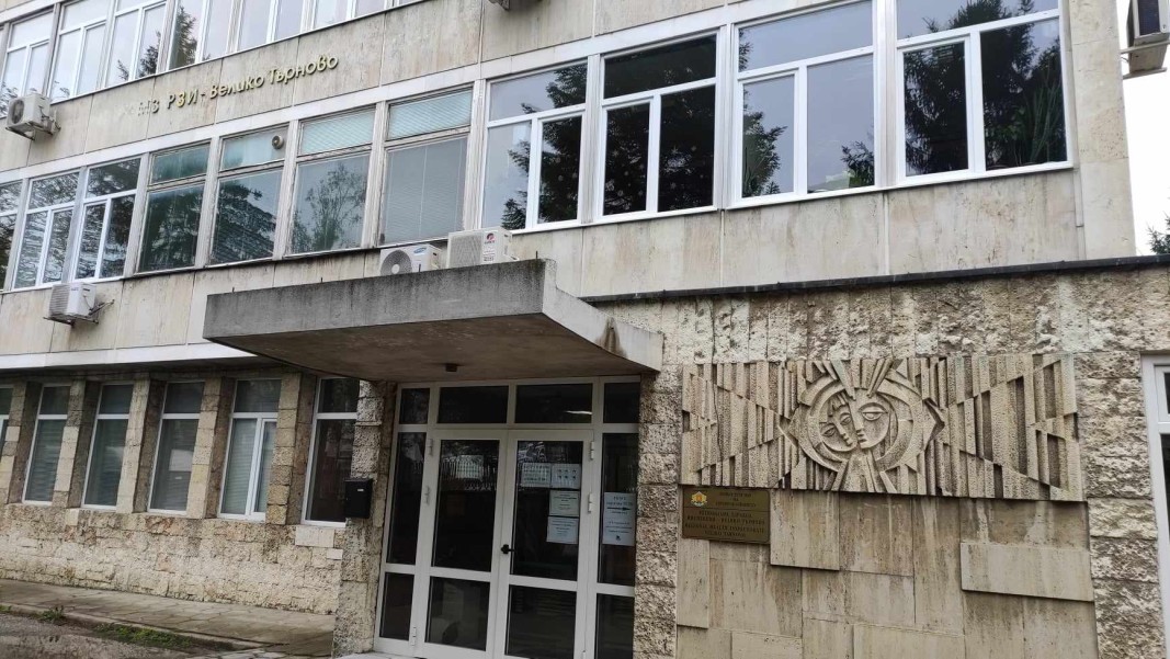 Близо половината от бременните жени във Велико Търново продължават да пушат
