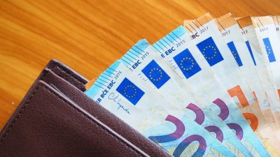 Социалната пенсия за старост става 183,81 евро от 1 юли