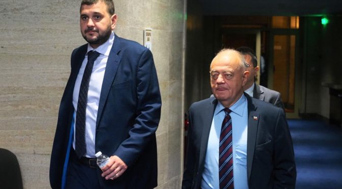 ДСБ искат изслушване на здравния министър заради казуса с Националната детска болница