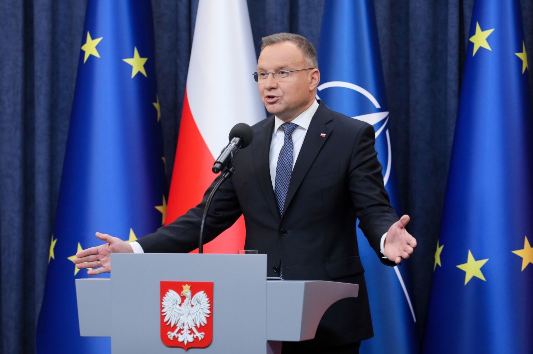 Президентът на Полша: Рюте трябва да постави като приоритет укрепването на източния фланг на НАТО
