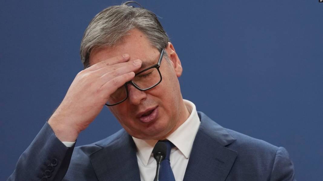 Сръбският президент започва консултации за ново правителство