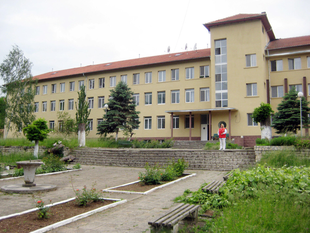 Продължава протестът на работещите в 12-те психиатрични болници у нас