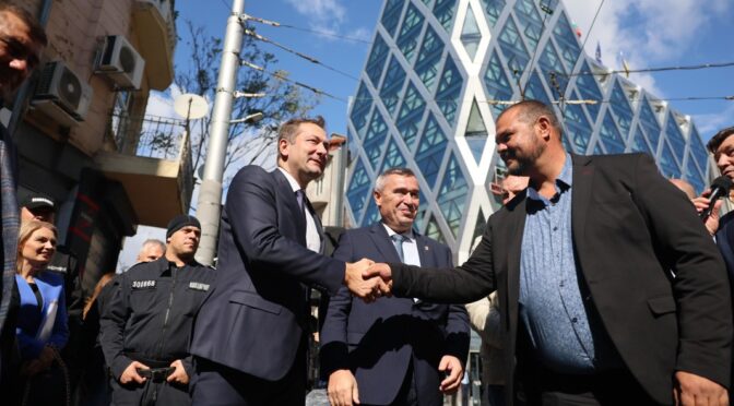 Протест на земеделци пред представителството на ЕП в София
