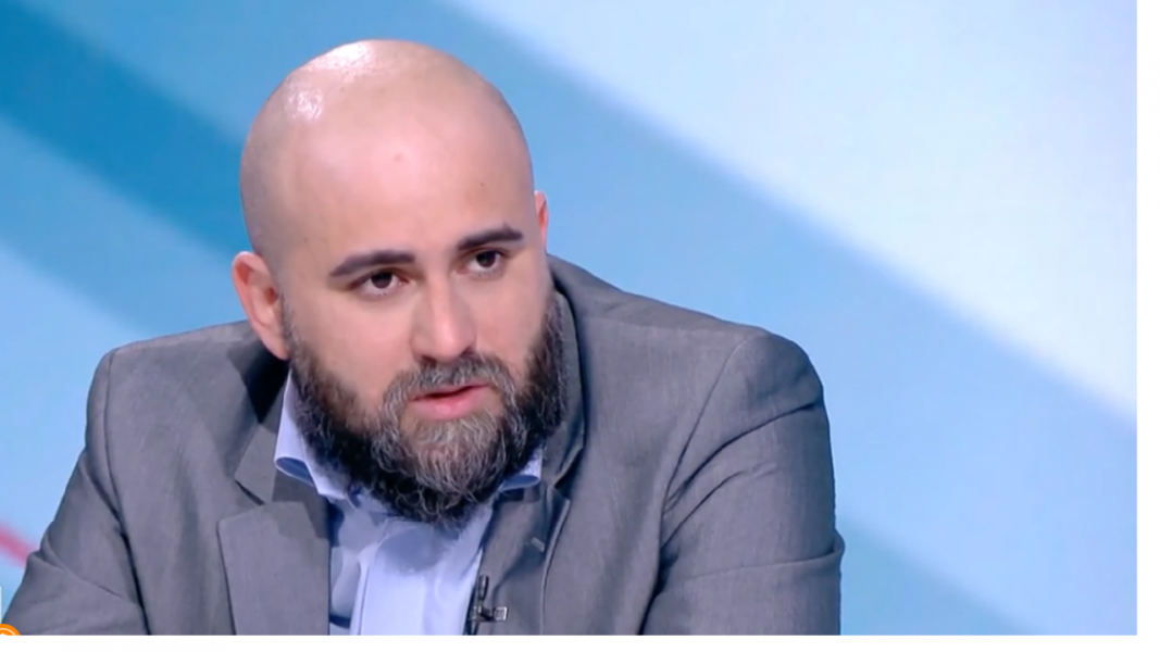 Мартин Табаков за Украйна: Усложнението идва от съмнителния консенсус в позициите на САЩ и Русия