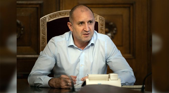 Радев призова кабинетът "Главчев" да преосмисли решението за частна детска болница