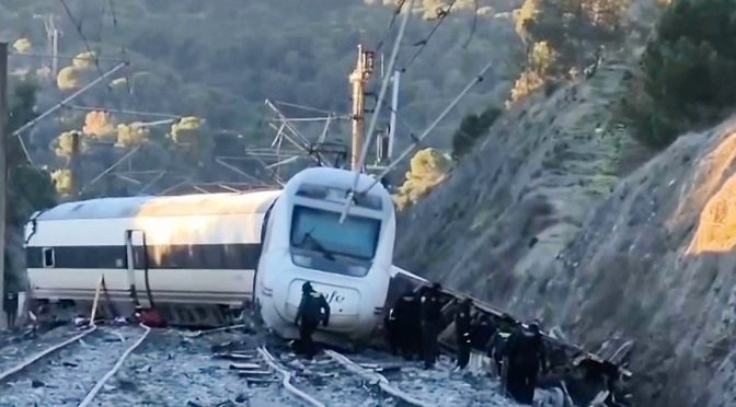 Загиналите в жп катастрофата в Кордоба продължават да се увеличават