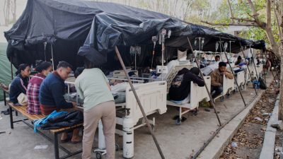 Над 50 жертви след три силни земетресения в Индонезия