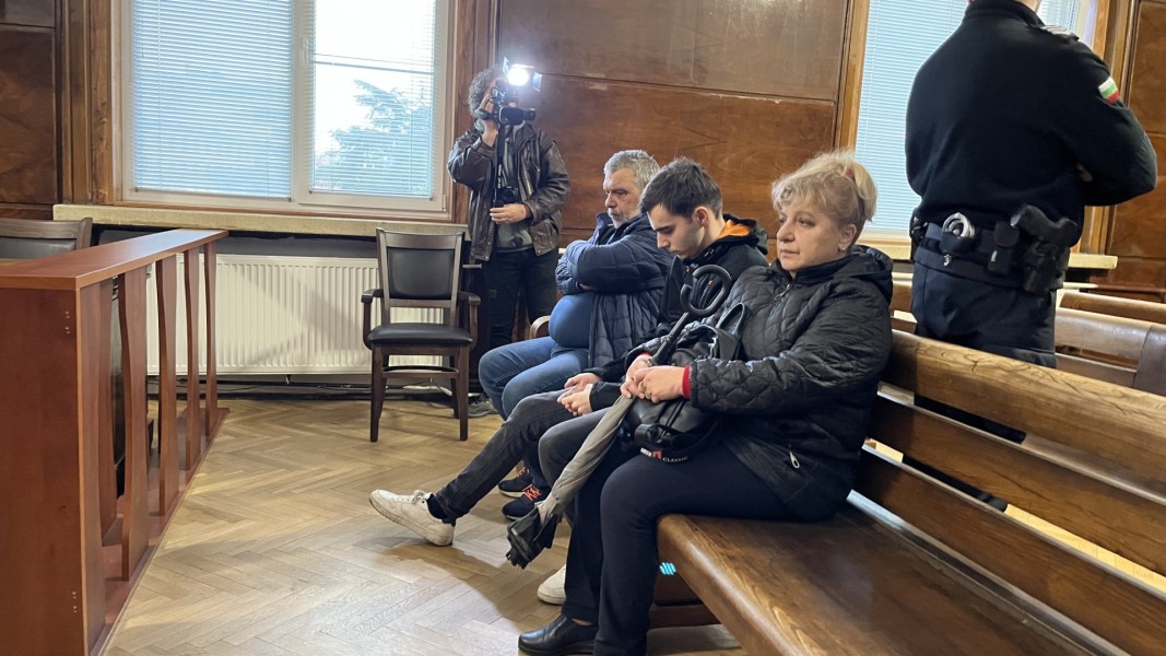 Делото за катастрофата, при която загинаха трима души в Разград, ще продължи на 27 ноември