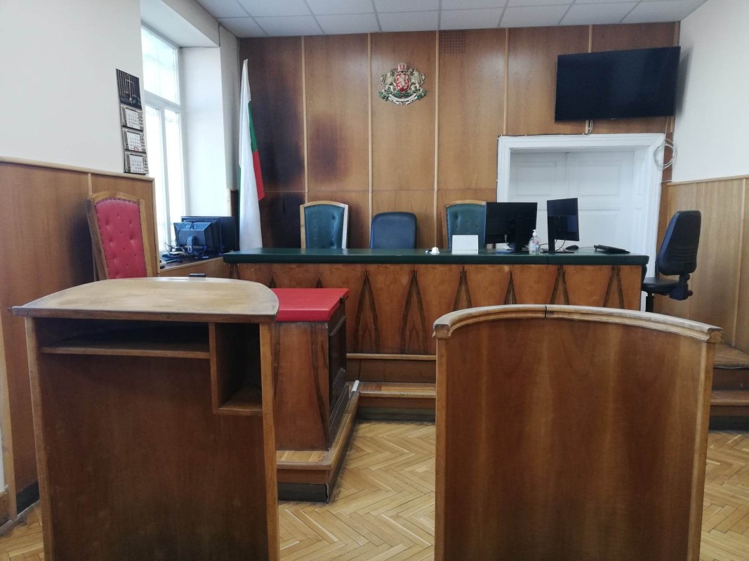 Окръжният съд в Хасково заседава по мярката за неотклонение на кмета на Минерални бани