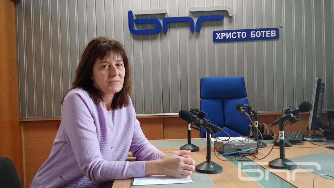 Кой на кого служи – правописът на обществото или обществото на правописа