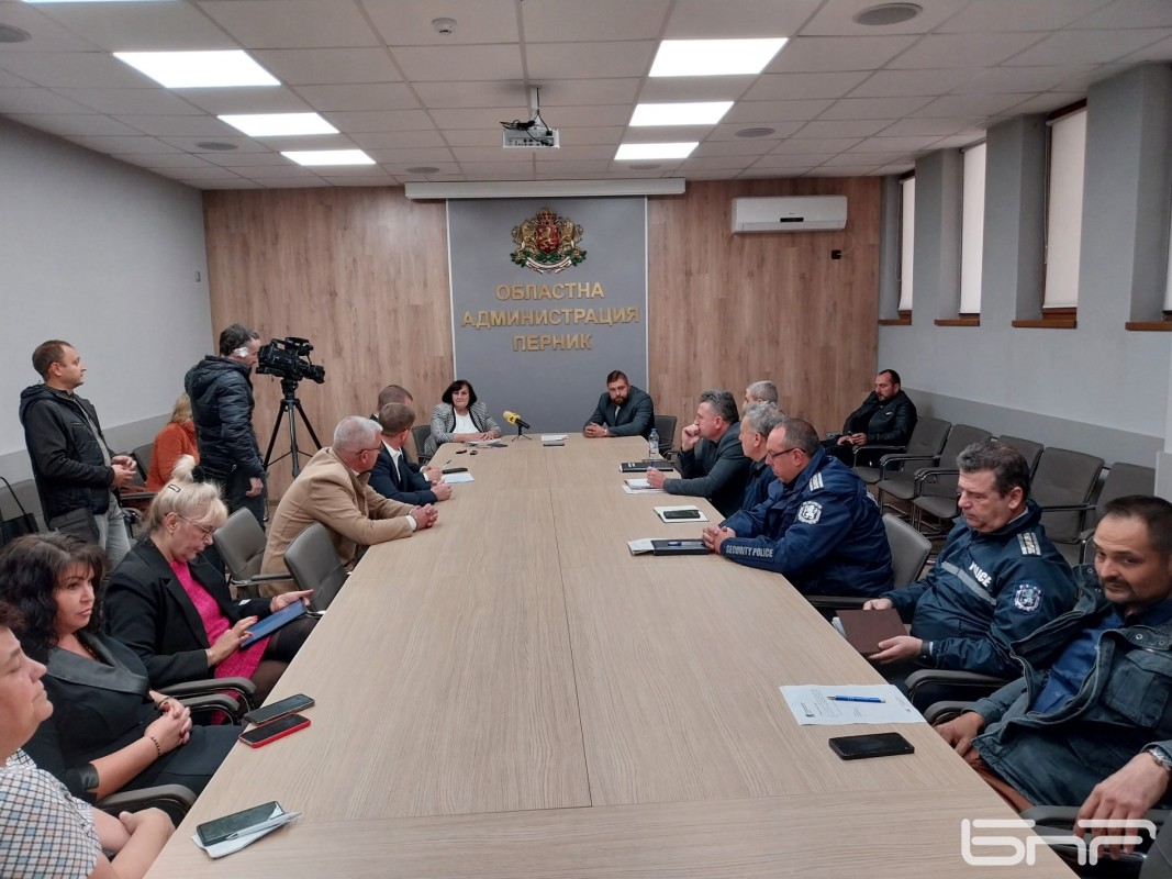Проблеми с обществения ред в квартал в Перник