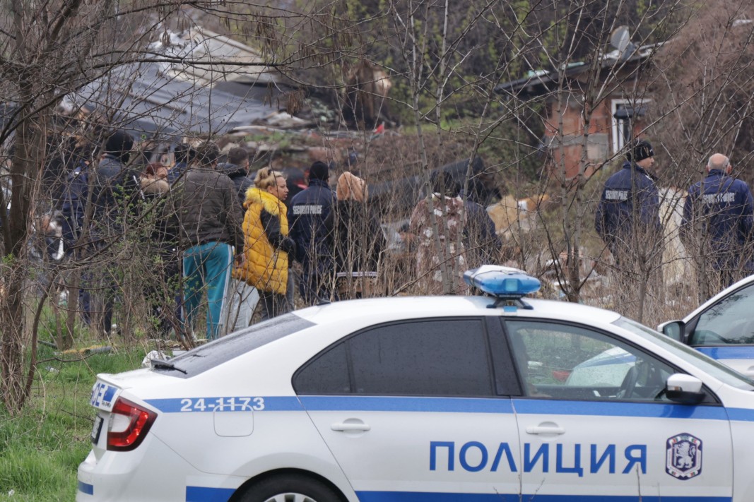 БХК: ЕСПЧ постанови нови привременни мерки за останалите без дом от "Захарна фабрика"
