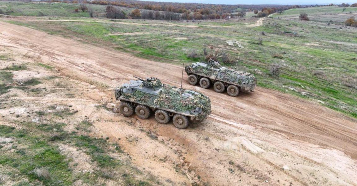 Военна техника ще се придвижва по републиканската пътна и жп мрежа