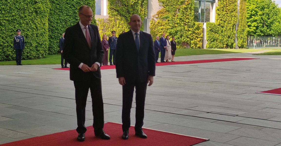 Германският канцлер Фридрих Мерц посрещна премиера Румен Радев в Берлин