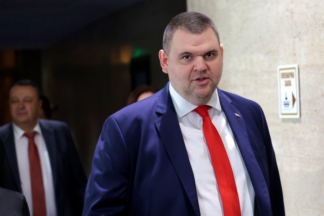 Делян Пеевски: Определени хора искат да разрушат ДПС
