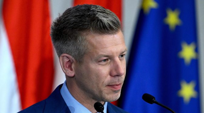 Според Мадяр документален филм е имал решаващо значение, за да спечели изборите