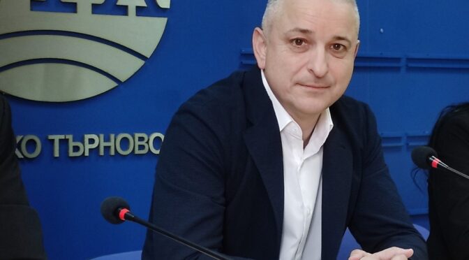 Депутат от "Възраждане" сигнализира за законови нарушения в държавни училища