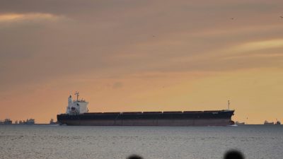 Атака с дрон срещу кораб в Черно море, има загинал и двама ранени