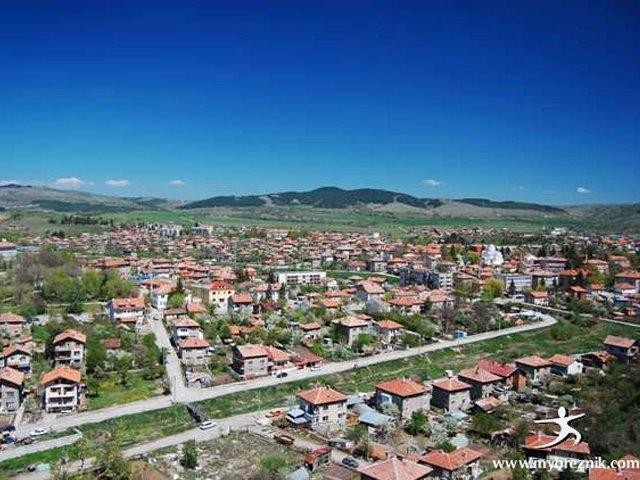 В Брезник ползват кризисна питейна вода за напояване