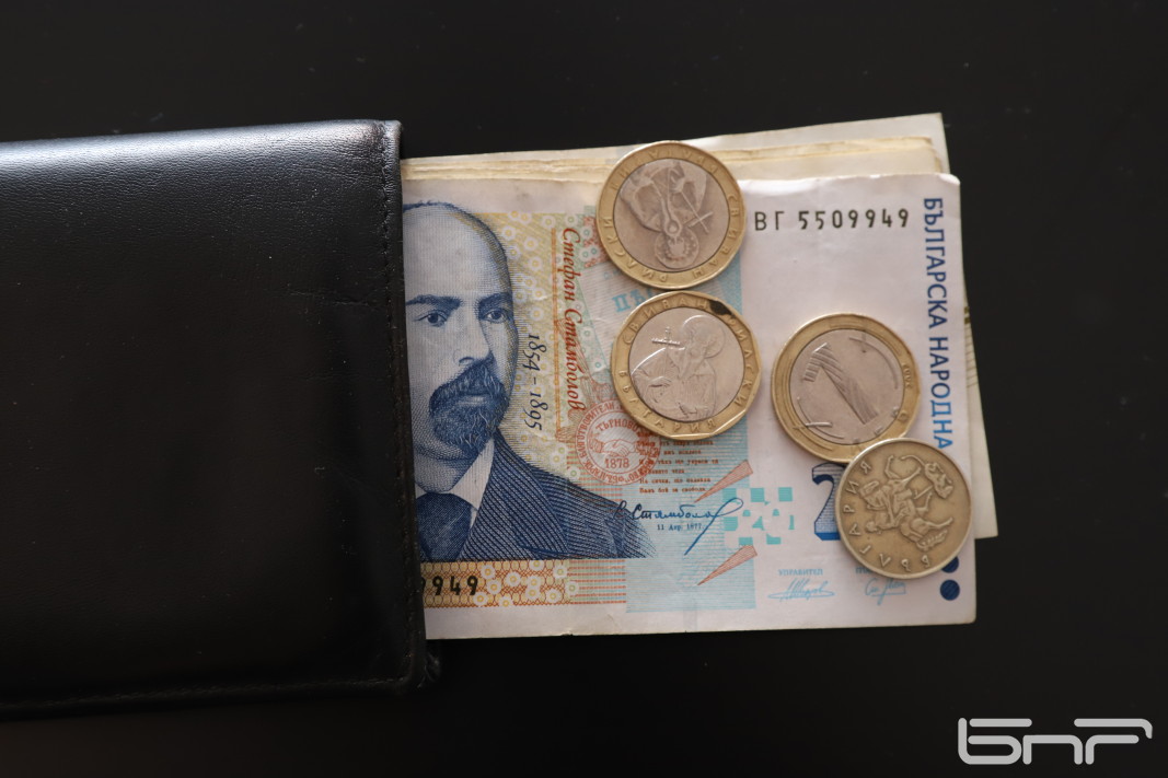 Социалната комисия не прие за задължителна подкрепа в надзора на НОИ на 11% ръст на пенсиите