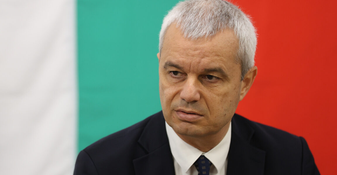 Костадинов заяви, че „Възраждане“ няма да подкрепи Гюров на балотажа