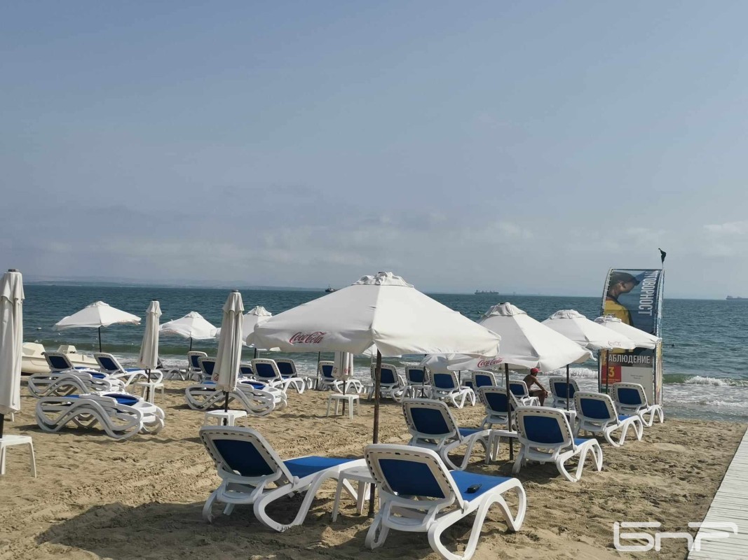 Отпадат ограниченията за къпане в морето в КК "Албена" и село Кранево