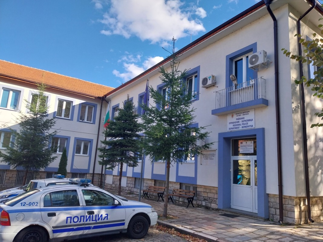 Задържаха дрогиран шофьор в берковското село Боровци