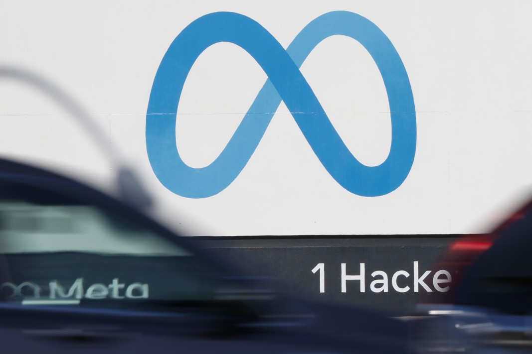 Срив в платформите на Meta