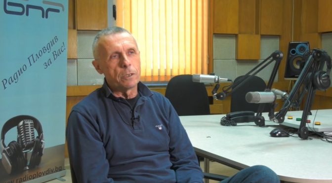 От учител под тепетата до водещ в Радио Пловдив – Емил Костов в "Гласовете на радиото"
