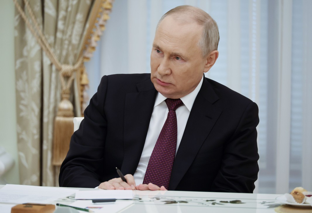 Путин пристигна на държавно посещение в Северна Корея