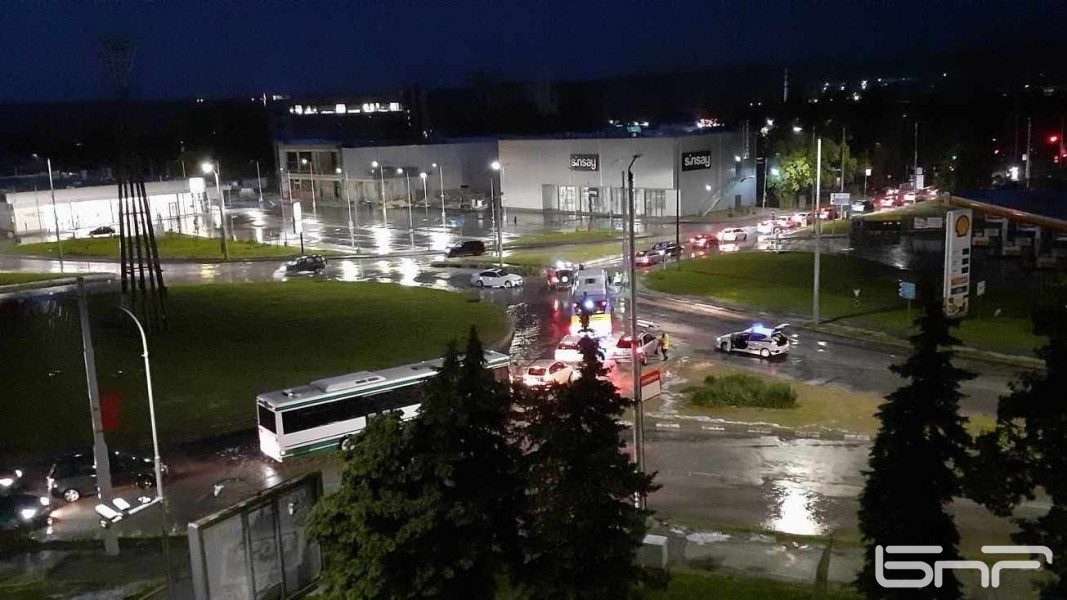 Спешно заседание в Плевен заради щетите от бурята