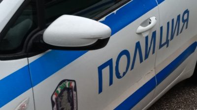Младеж загина, след като се вряза с кола в къща в Дупница