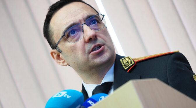 Джартов: Опасността за ново разпалване на пожара в Сакар идва от усиления вятър