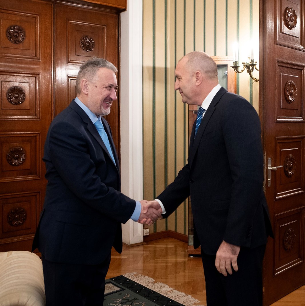 Президентът Радев се срещна с бившия министър-председател на РСМ Любчо Георгиевски
