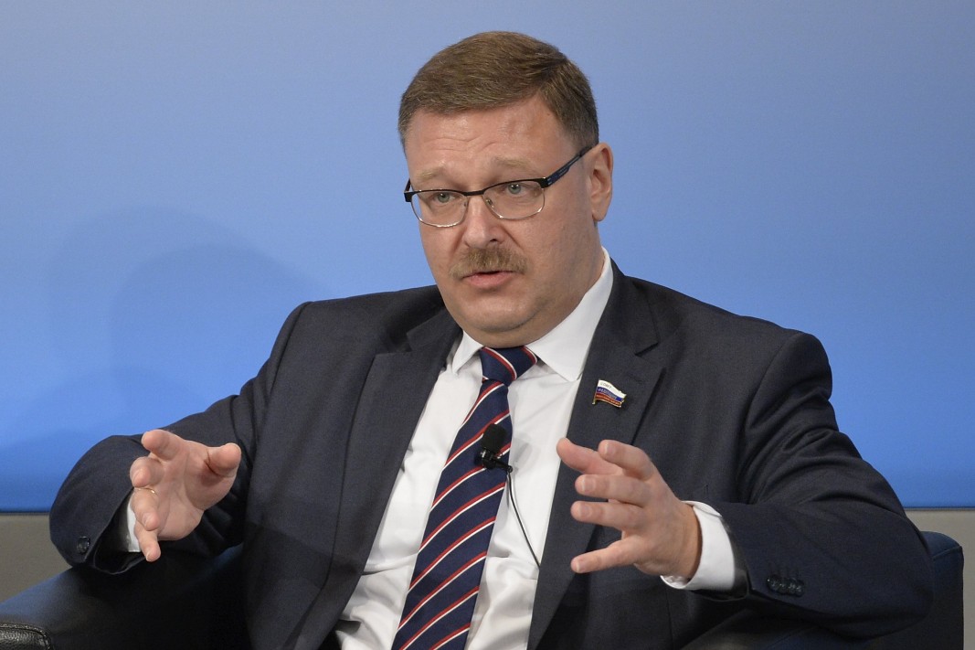 Сирийците ще трябва да се справят сами, заяви руски депутат