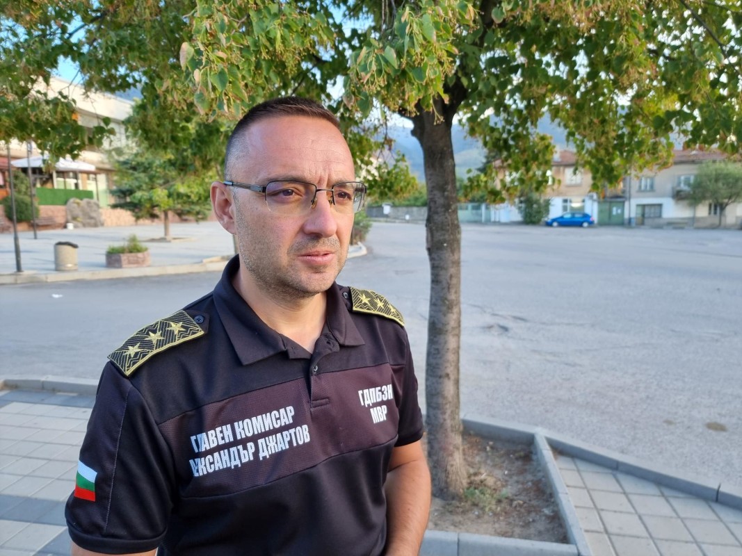 Гл. комисар Ал. Джартов: Пожароопасният сезон продължава, има около 150 пожара на денонощие