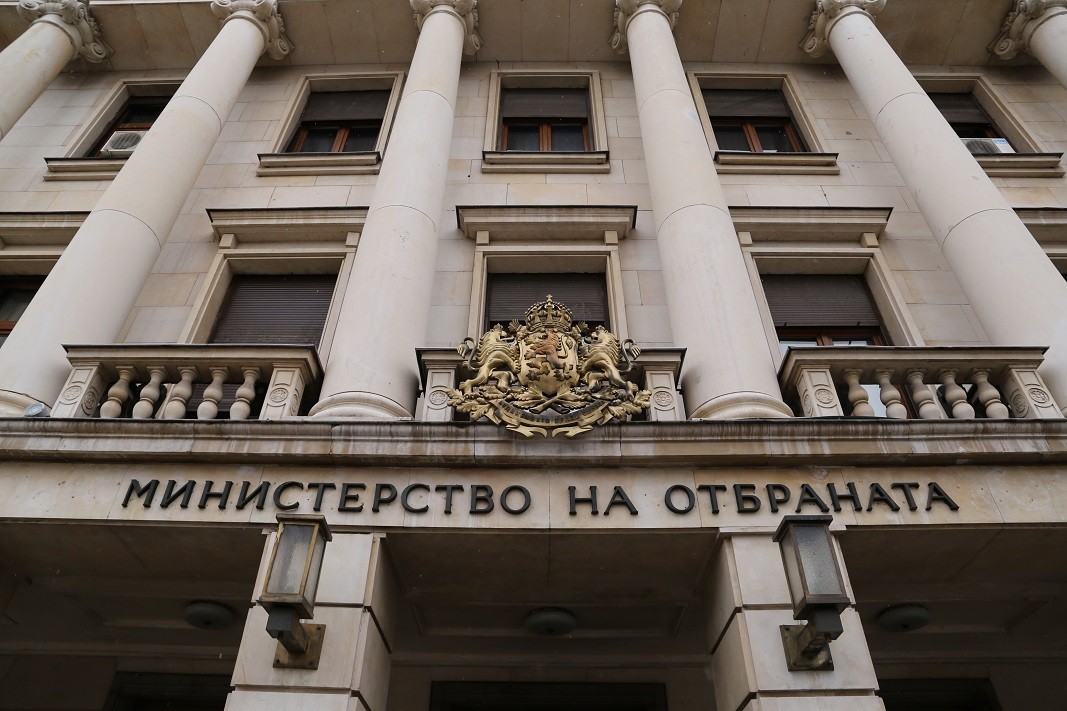 Запрянов и началникът на отбраната ще поздравят военнослужещите от контингентите, участващи в операции извън страната