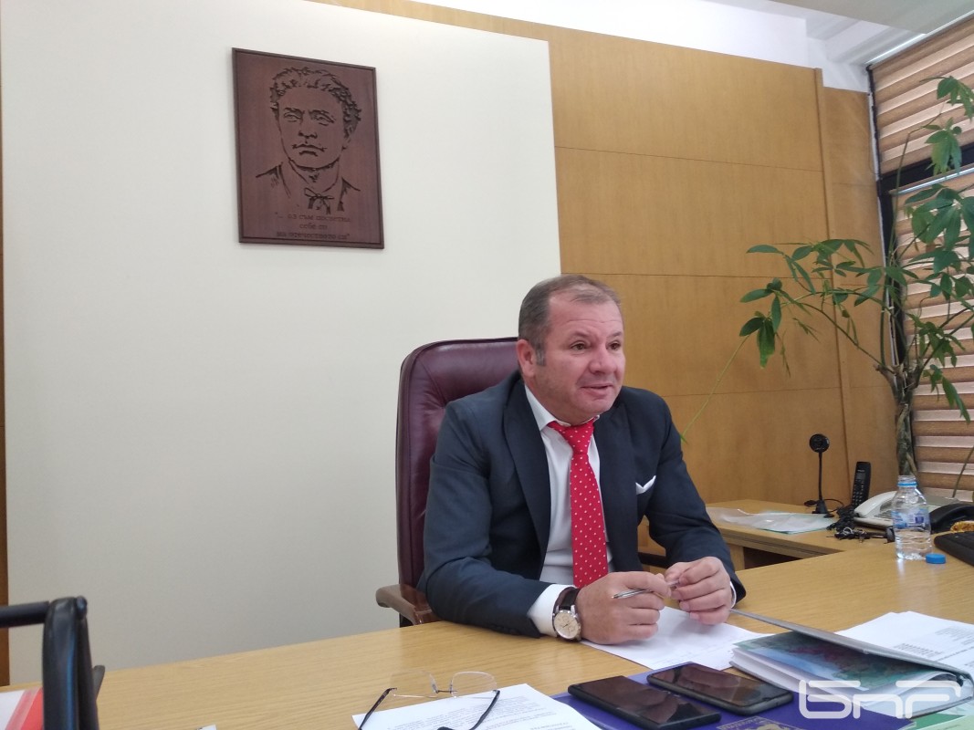 Общинският съвет в Благоевград гледа искане за прекратяване на правомощията на председателя си Тасков