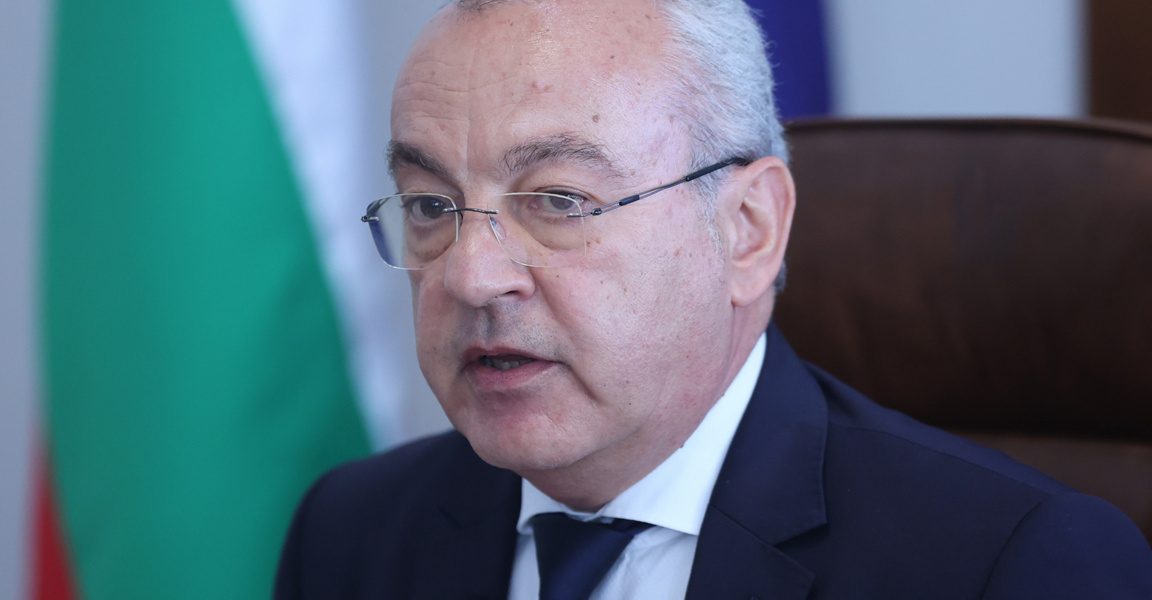 Гълъб Донев: Данъците няма да бъдат увеличавани