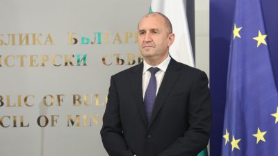Радев ще участва във форум за възстановяването на Украйна