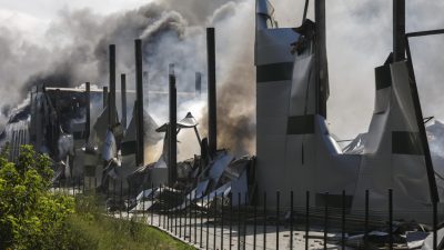 27 души са убити при руска въздушна атака в Киевска област