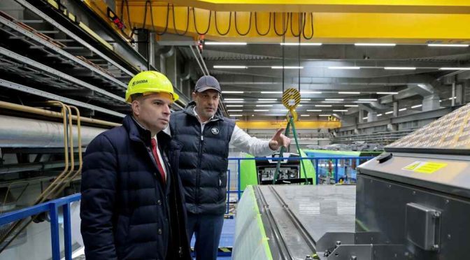 Първият нов електрически влак "Шкода" пристига у нас през януари, от април ще обслужва пътници